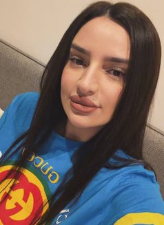 Ariana - escort in London Photo 11 of 13