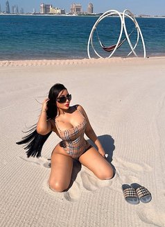 Ariana - escort in Dubai Photo 7 of 11