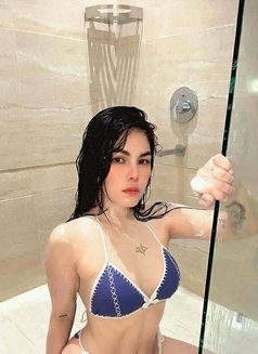 Ariana - escort in Riyadh Photo 2 of 4