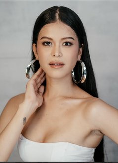 Ariana - Transsexual escort in Cebu City Photo 1 of 5
