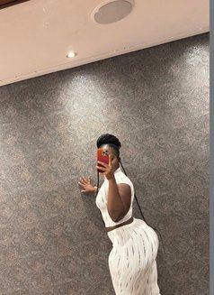 Ariana - escort in Accra Photo 1 of 7