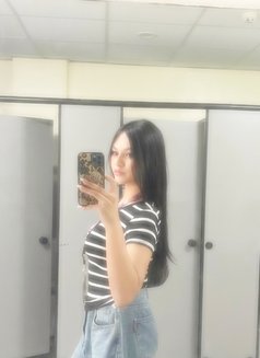 Ariana Lopez - Intérprete de adultos in Manila Photo 5 of 8