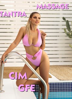 Ariana Master of Nuru-Tantra & Massage - puta in Dubai Photo 6 of 6
