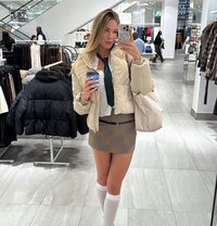 Ariana - escort in Budva