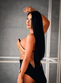 Ariana - escort in Dubai Photo 12 of 14