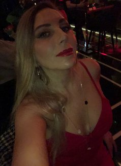 Ariana - puta in Pattaya Photo 2 of 6