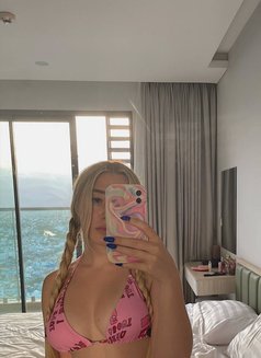 Ariana - escort in Riyadh Photo 16 of 24