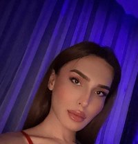 Ariana Russian 🇷🇺 20cm - Transsexual escort in İstanbul