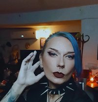 Ariana Sinner - Transsexual dominatrix in Bangkok