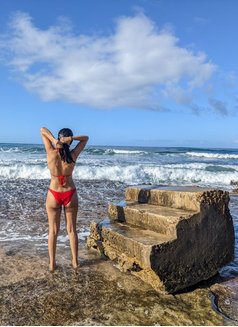 Ariana - escort in Bangkok Photo 2 of 2