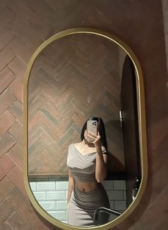 Ariane - escort in Davao Photo 2 of 2