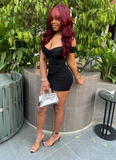 Arianna - escort in Accra Photo 3 of 3