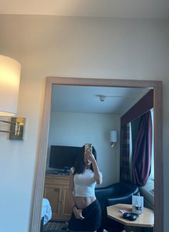Arie in London - Transsexual escort in London Photo 13 of 13