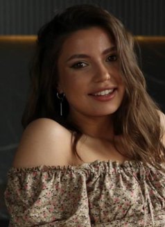 Ariel - escort in Beirut Photo 3 of 12