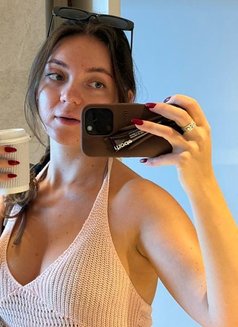 Ariella - escort in Dubai Photo 11 of 13