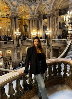 Ariella - escort in Rome Photo 1 of 16