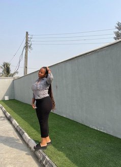 Ariella - Masajista in Ikeja Photo 4 of 4