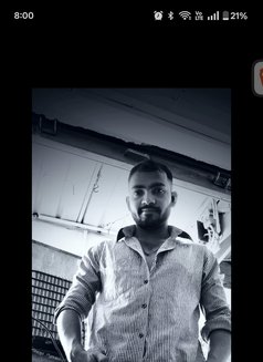 Arif - Male escort in New Delhi Photo 3 of 3