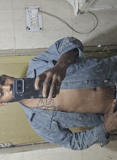 Arif - Male escort in New Delhi Photo 3 of 4