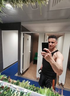 Arif Yılmaz - Acompañantes masculino in Dubai Photo 4 of 5