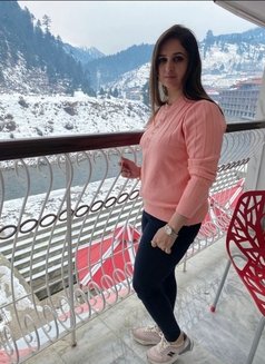 Ariha Pakistani - escort in Dubai Photo 1 of 1