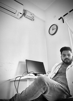 Arijit - Male escort in Kolkata Photo 3 of 12