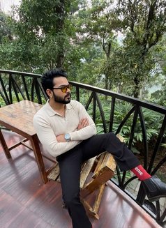 Arijit - Male escort in Bangalore Photo 3 of 15