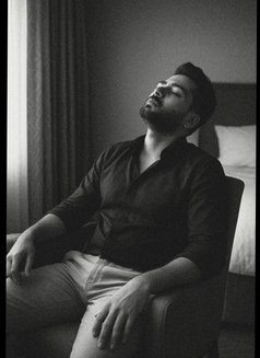 Arijit - Male escort in Kolkata Photo 14 of 17