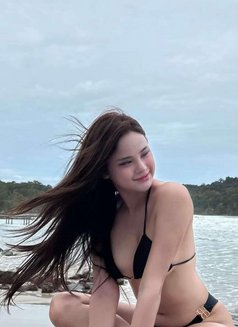 Arin - escort in Seoul Photo 5 of 5