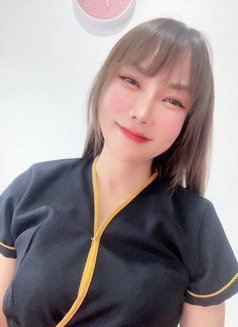 Arin - masseuse in Lampang Photo 1 of 9
