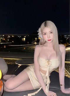 Arin - escort in Tokyo Photo 2 of 5