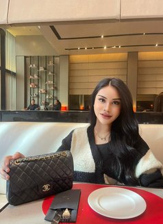 Arina Hot, Sexy, Naughty, Versatile - Transsexual escort in Riyadh Photo 5 of 8