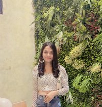 Arina - Acompañantes transexual in New Delhi