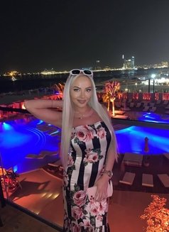 Arina - escort in Dubai Photo 1 of 10
