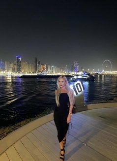 Arina - escort in Dubai Photo 6 of 10