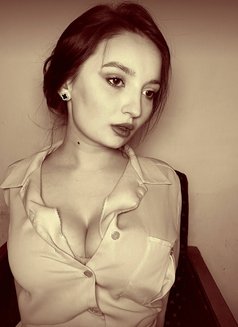 Arina Russian Doll - escort in Hong Kong Photo 4 of 7