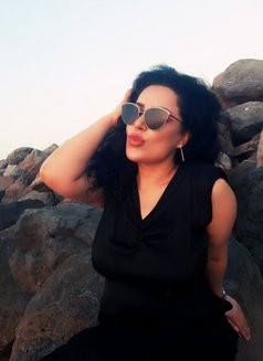 Arina - escort in Muscat Photo 7 of 7