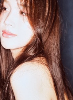 Arina - escort in Johor Bahru Photo 6 of 9