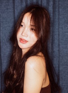 Arina - escort in Johor Bahru Photo 7 of 9