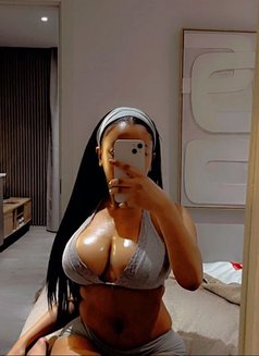 Arine - escort in Nairobi Photo 1 of 1