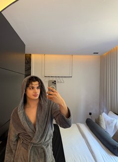 Aris 🇪🇸 - Transsexual escort in Riyadh Photo 9 of 11