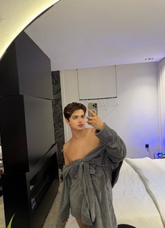 Aris 🇪🇸 - Transsexual escort in Riyadh Photo 11 of 11