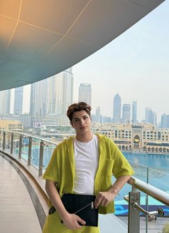 Hot Aris 🇪🇸 - Male escort in Riyadh Photo 2 of 9