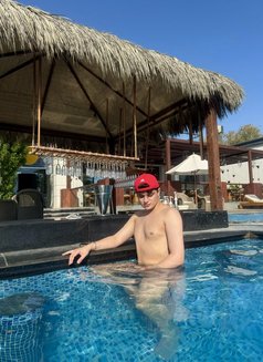 Hot Aris 🇪🇸 - Male escort in Riyadh Photo 3 of 9