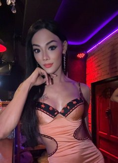 Aris - Transsexual escort in Pattaya Photo 4 of 9