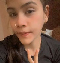 Arish - escort in Kochi