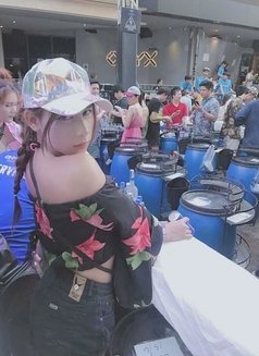 Aris - Transsexual escort in Bangkok Photo 5 of 10