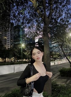 Arisu - Transsexual escort in Manila Photo 2 of 5