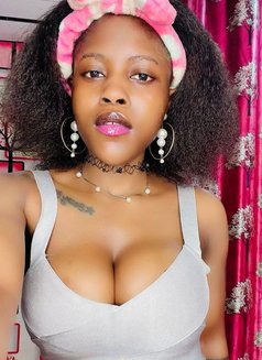 Ariya Just landed - escort in Chennai Photo 2 of 2