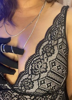 Ariya69 - escort in Cape Town Photo 2 of 3